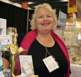 Homenaje a Ann-Marie Dyas en Cheese, Bra